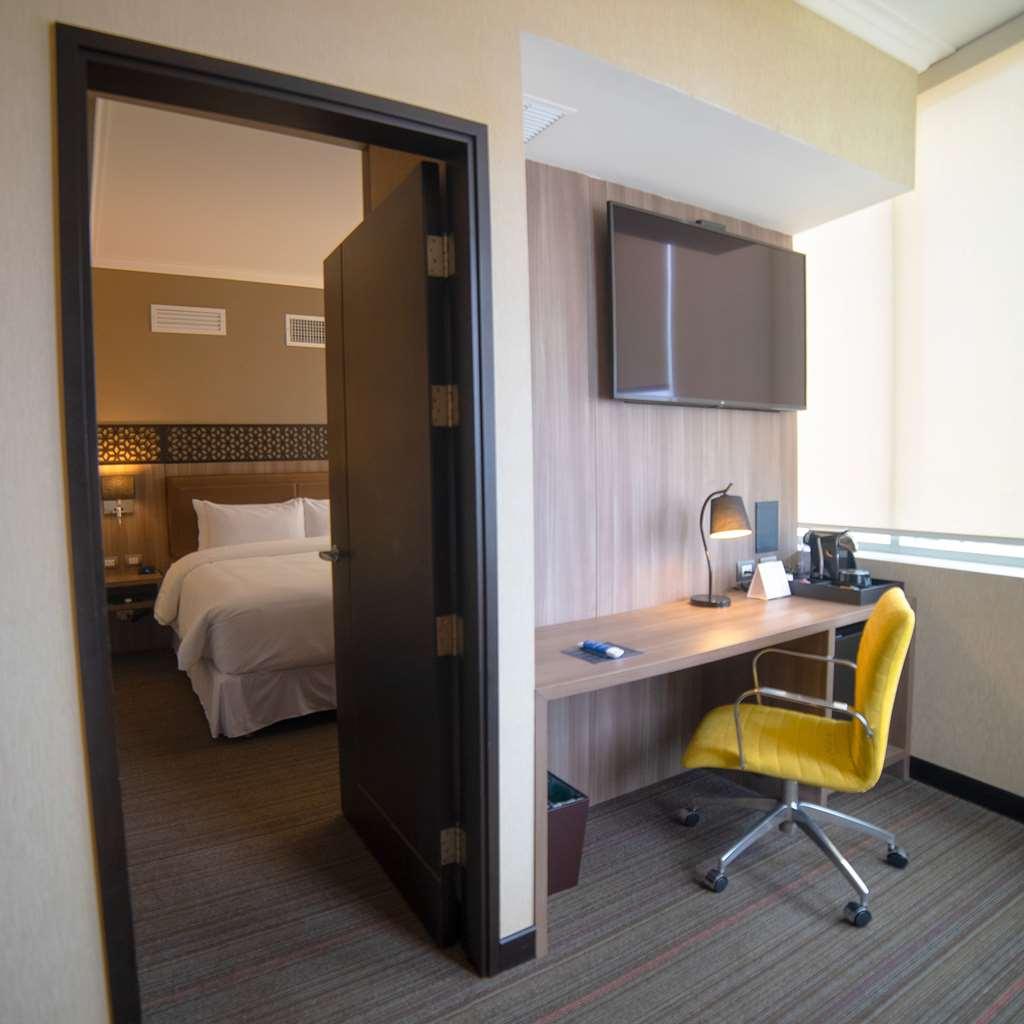 Hotel Doubletree By Hilton Trujillo Encalada Pokoj fotografie