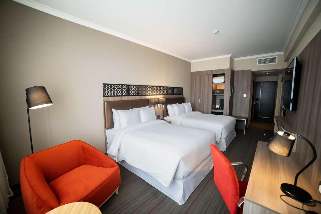 Hotel Doubletree By Hilton Trujillo Encalada Pokoj fotografie