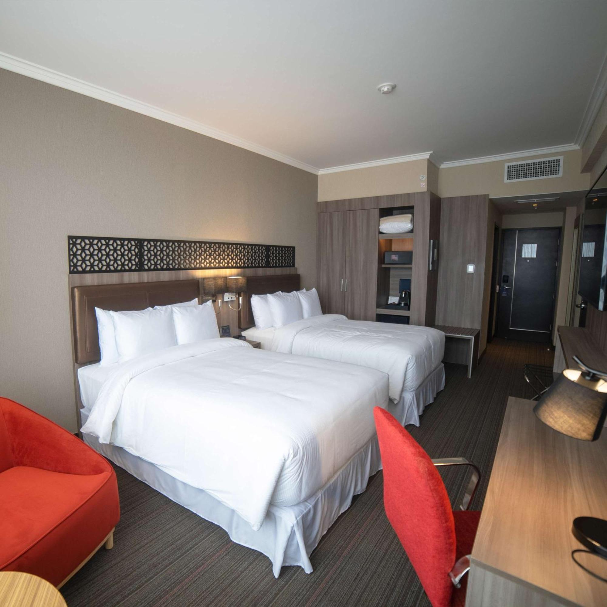Hotel Doubletree By Hilton Trujillo Encalada Exteriér fotografie